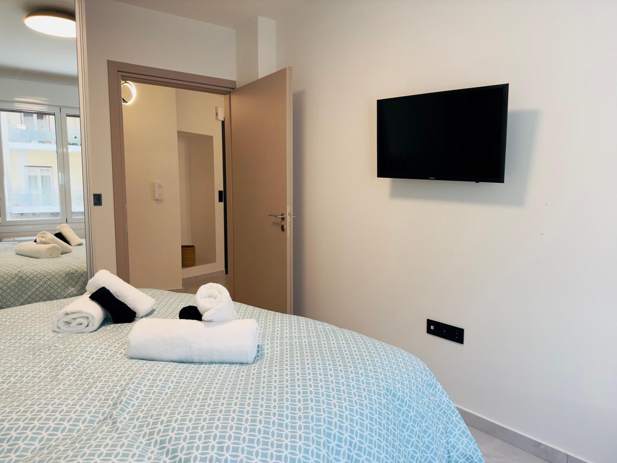 Modern Designer & Stylish Comfort Goudi Apartment