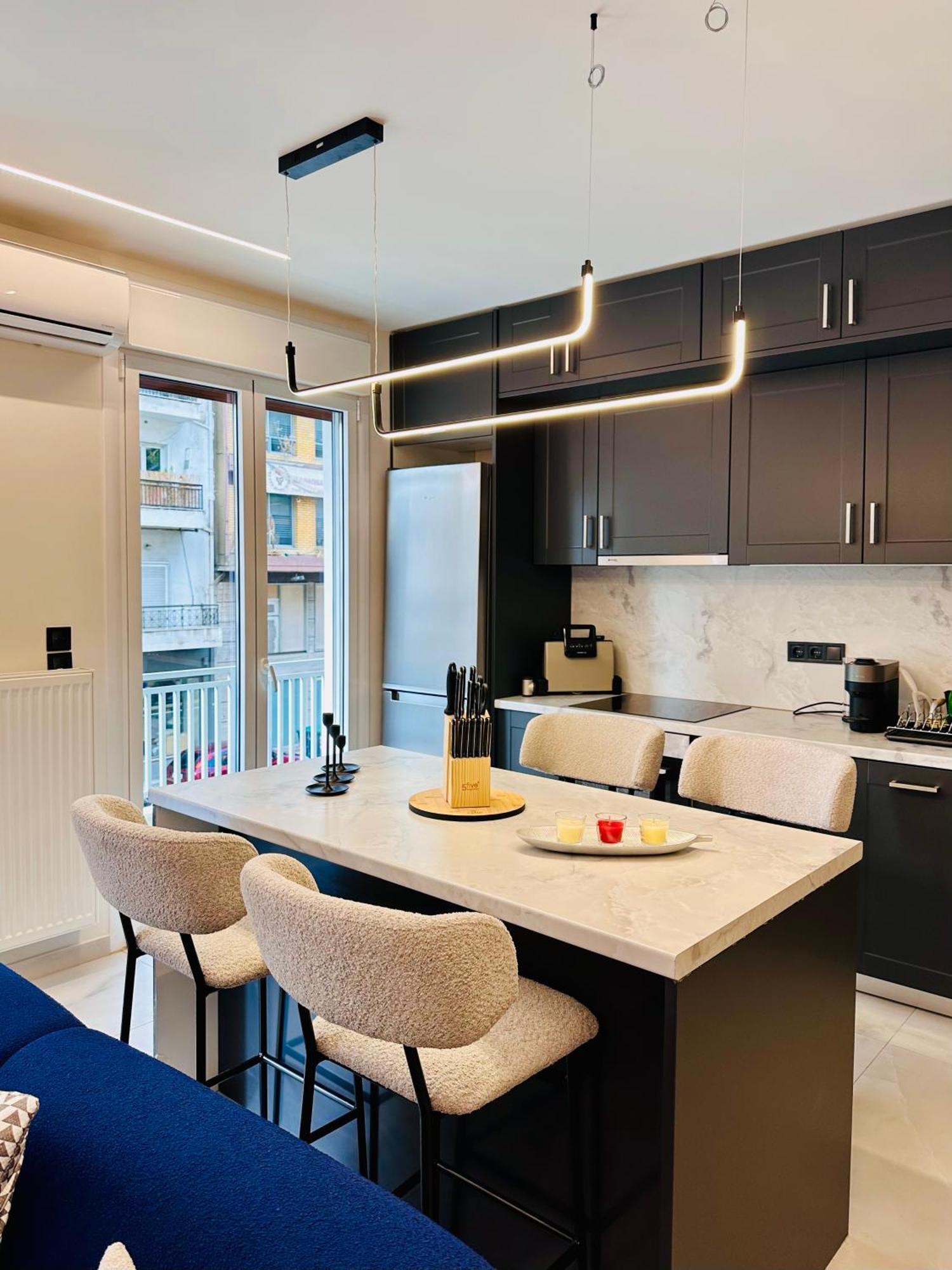 Apartment Modern Designer & Stylish Comfort Goudi *