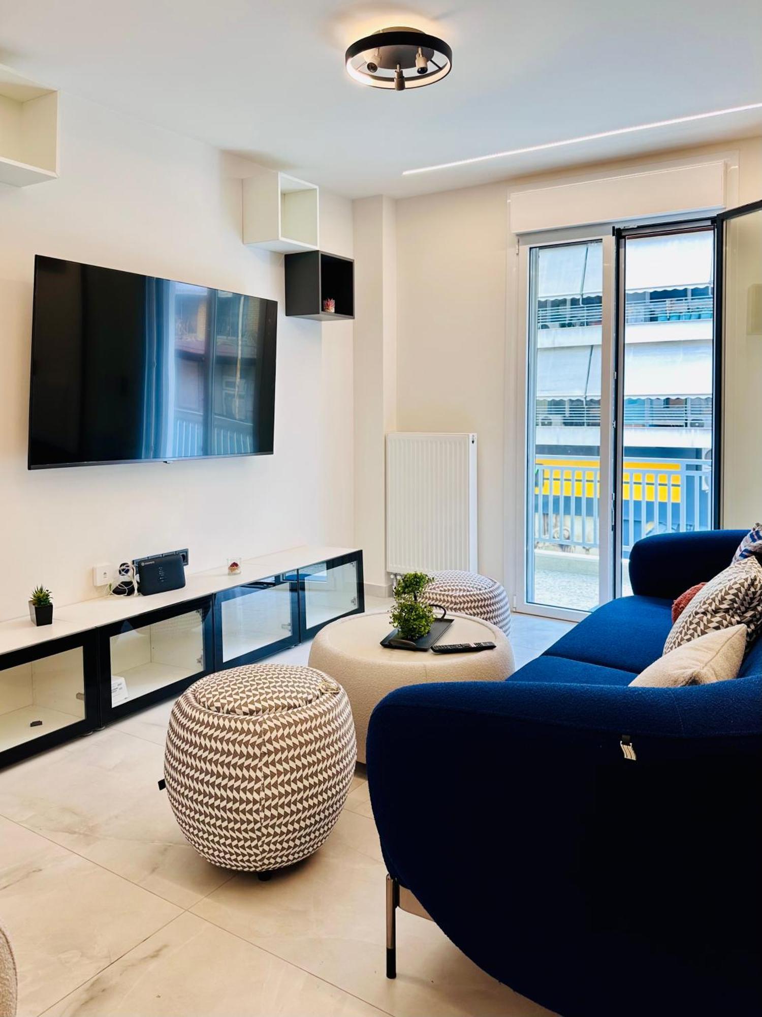 Apartment Modern Designer & Stylish Comfort Goudi